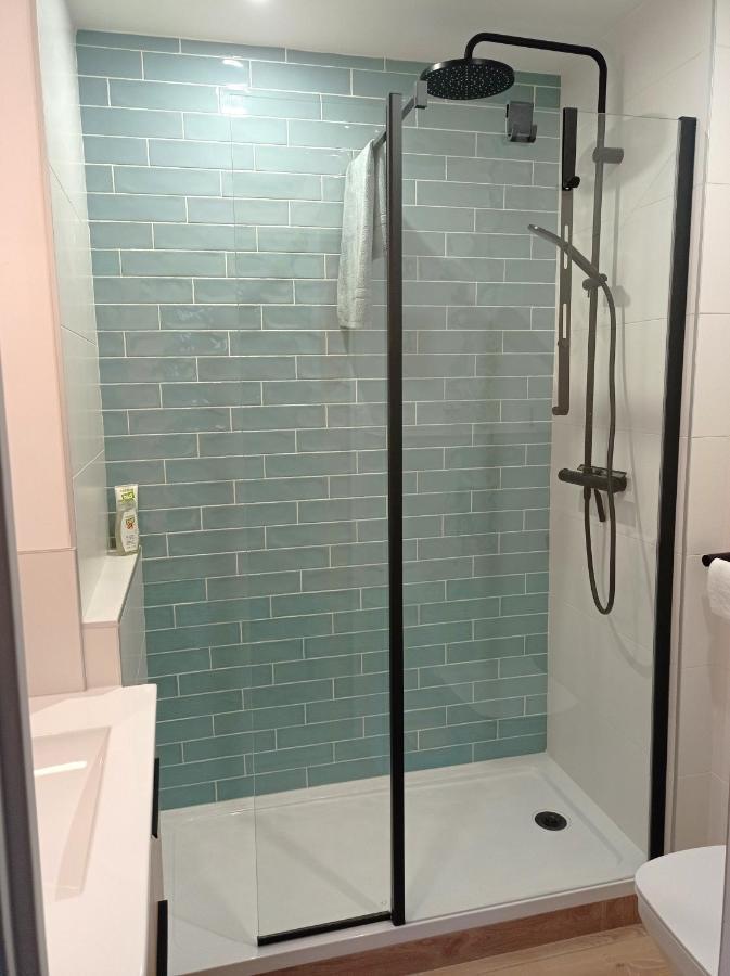 Chambre Et Salle De Bain De Privee Proche De Pau 比赞诺 外观 照片